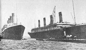 Это фото снято 6 марта. «Титаник» и «Олимпик» рядом в доке Белфаста.